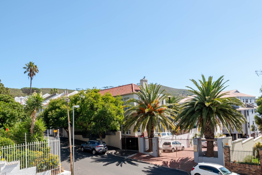 To Let 2 Bedroom Property for Rent in Gardens Western Cape